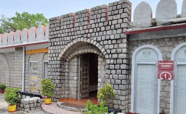 Maharaja Sansar Chandra Museum & Cafe