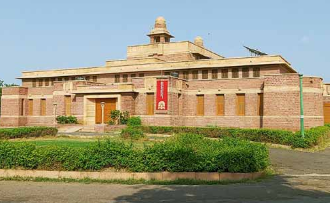 Sardar Government Museum